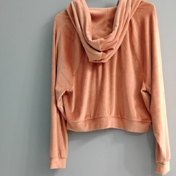 NWOT Victoria's Secret On Point Peach Velour Zip-Up Hoodie Size Small - Picture 3 of 4